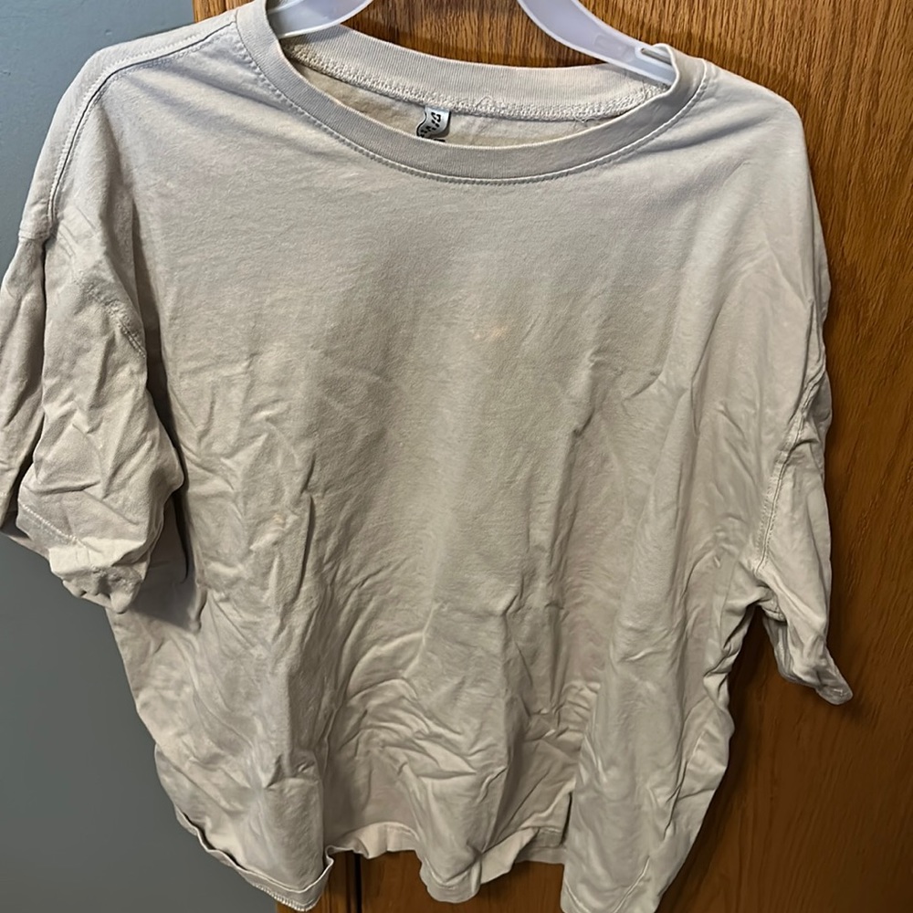 Women’s tee